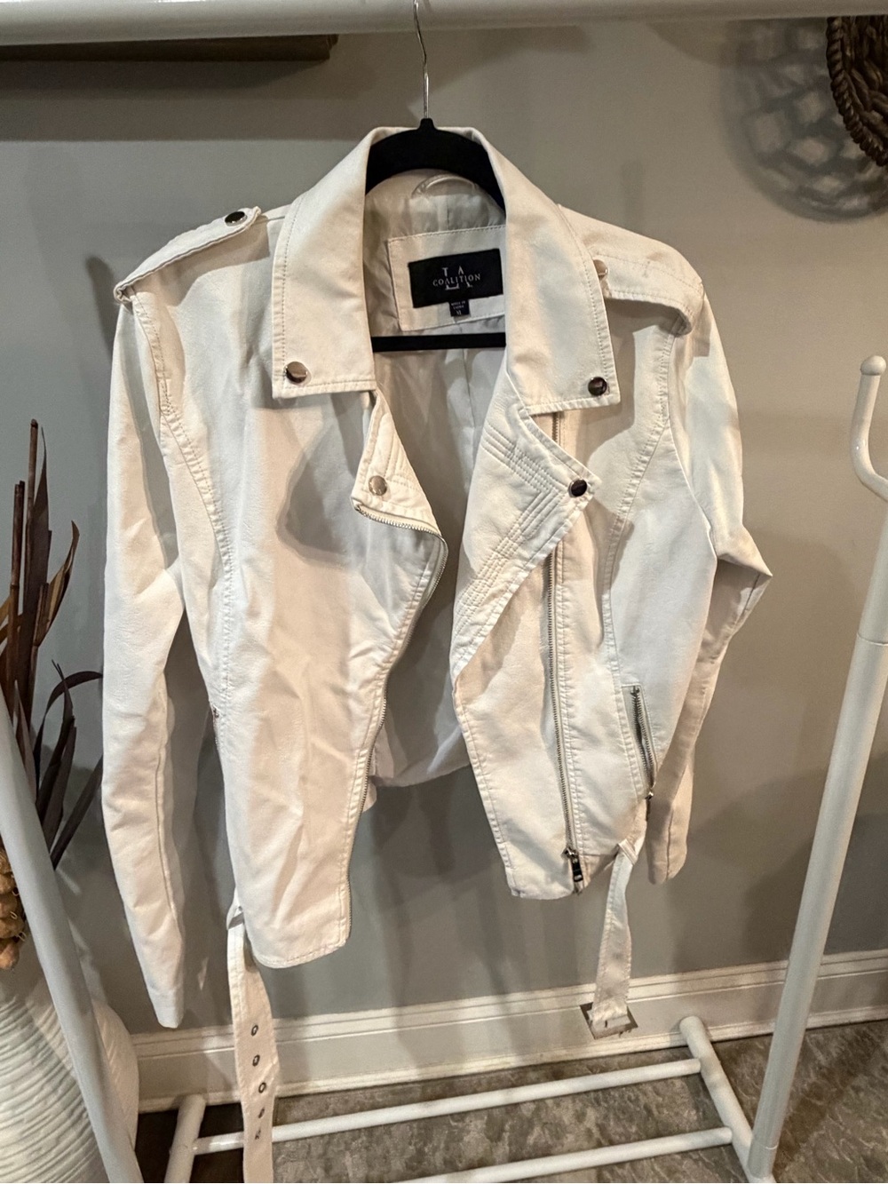 LA Coalition Cream Asymmetrical Moto Leather Jacket size XL